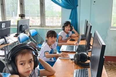 TRƯỜNG TIỂU HỌC ĐỨC TÂN TỔ CHỨC CUỘC THI OLYMPIC TIẾNG ANH TRÊN INTERNET (IOE) CẤP TỈNH