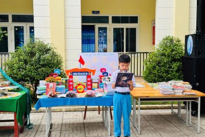 TRƯỜNG TIỂU HỌC ĐỨC TÂN TỔ CHỨC HOẠT ĐỘNG TRẢI NGHIỆM NGÀY HỘI SẮC MÀU, NGÀY SÁCH VÀ VĂN HÓA ĐỌC VIỆT NAM 2025