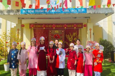 TRƯỜNG TIỂU HỌC ĐỨC TÂN ĐÃ TỔ CHỨC BUỔI SINH HOẠT CÂU LẠC BỘ TIẾNG ANH VỚI CHỦ ĐỀ “TẾT”