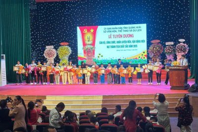 EM NGUYỄN TRẦN PHƯƠNG ANH – HỌC SINH TRƯỜNG TIỂU HỌC ĐỨC TÂN ĐẠT GIẢI BẠC BƠI LỘI TẠI GIẢI “ĐƯỜNG ĐUA XANH”